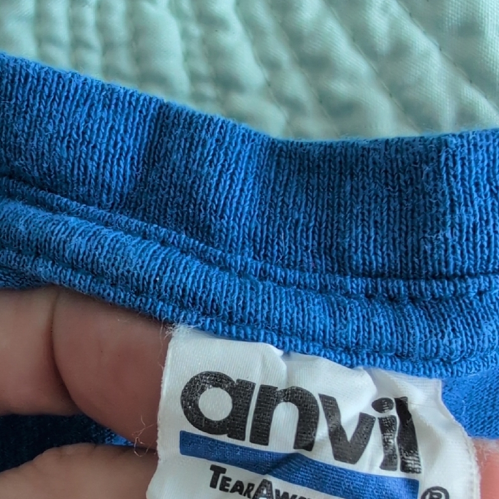 Anvil Vibrant Blue Chicago T-Shirt - Picture 6 of 7